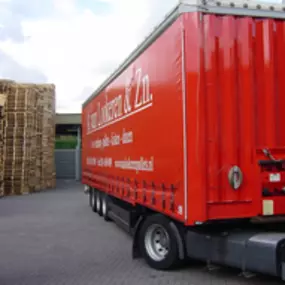 Bild von Pallethandel A van Lookeren en Zn