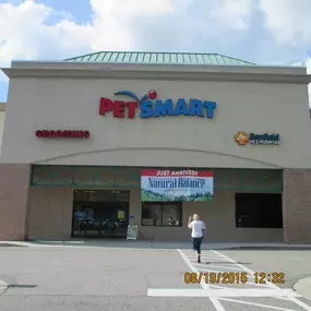 Banfield Pet Hospital® - Richmond SW