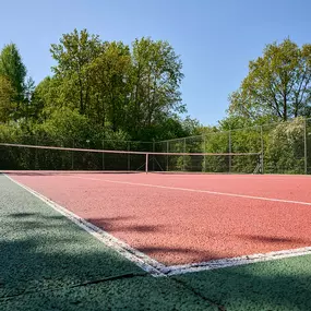 Tennisbaan - camping en bungalowpark de Bronzen Emmer