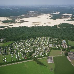 Recreatiepark Duinhoeve Udenhout vanuit de lucht