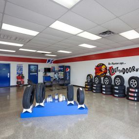 Tire Discounters on 726 E Main St in Lebanon