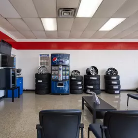 Tire Discounters Lebanon (Main St.) | Tires, Wheels, Services, Fluids, & more