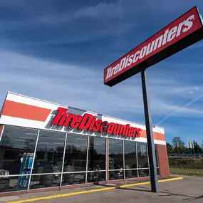 Tire Discounters Lebanon (Main St.) | Tires, Wheels, Services, Fluids, & more