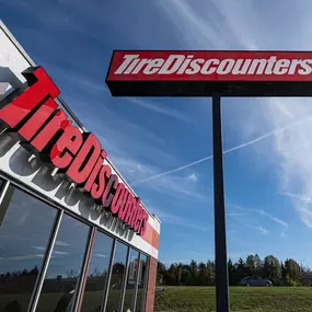 Tire Discounters Lebanon (Main St.) | Tires, Wheels, Services, Fluids, & more