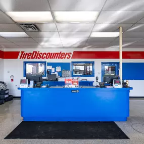 Tire Discounters Lebanon (Main St.) | Tires, Wheels, Services, Fluids, & more