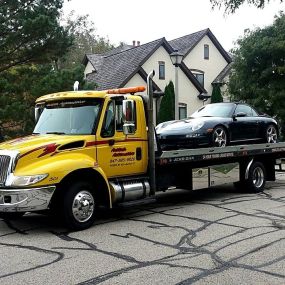 Antioch Towing and Recovery
847-395-8400
http://antiochautomotive.com/