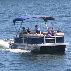 We offer the biggest fleet of boats on Lake Travis, with multiple party boats available for rent and dozens of pontoon boats.