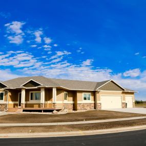 homes built by oakland