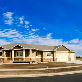 homes built by oakland