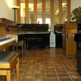 Aad Veldhuis Pianoverhuur
