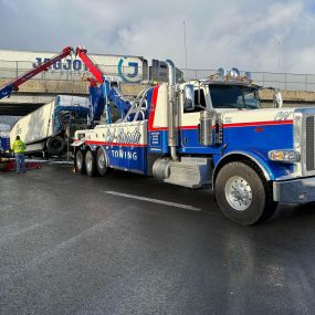 Specializing in Heavy-Duty Towing & Recovery!