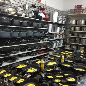 Great selection of discount cookware to choose from.