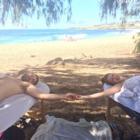 Couples Beach Massage Poipu
Happy Honeymooners!