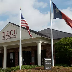 TDECU Pearland Exterior