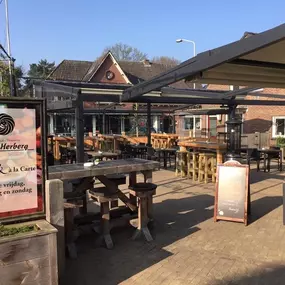 Burgers & a la Carte, Cafe-Zaal-Brasserie-Grill Kitchen 