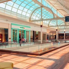 Natick Mall Boston Interior 2