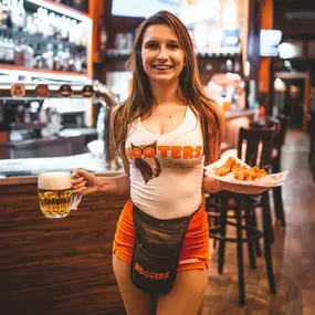 Bild von Restaurace HOOTERS Havelská