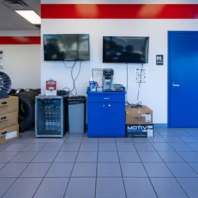 Tire Discounters Union Center | Tires, Wheels, Services, Fluids, & more