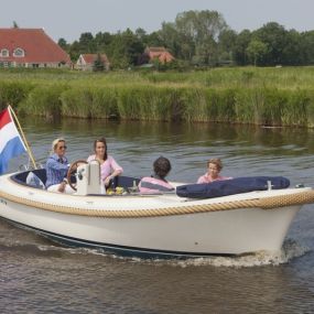 Verhuur van de Maril sloep 570