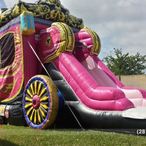 Princess Carriage Bounce House Party rentals in Houston, Texas & surrounding neighborhoods