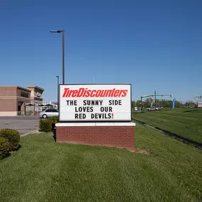 Tire Discounters on 1453 Veterans Pkwy in Jeffersonville