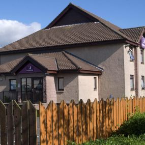 Premier Inn Glasgow (Cumbernauld) hotel exterior