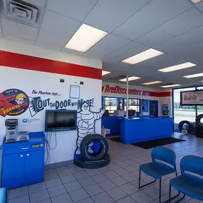 Tire Discounters on 1517 Main St in Hamilton