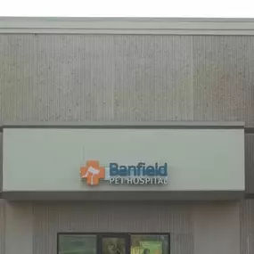 Banfield Pet Hospital - Merriam