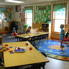 Smoky Row Children's Center- Child care, day care, Infant care, toddler care, preschool, kindergarten, afters school programs, before school programs