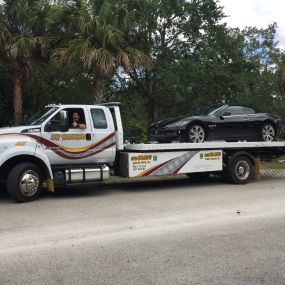 KW Wrecker Service | Palm Beach | Palm City | Florida | Towing Service | Flatbed Service | Heavy Duty Towing | Roadside Assistance