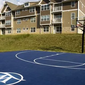 Water's Bend Apartment Basketball Court
