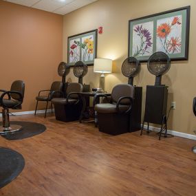 Maple Hill Senior Living, Maplewood, MN In House Hair Salon Makes Staying Stylish Easy