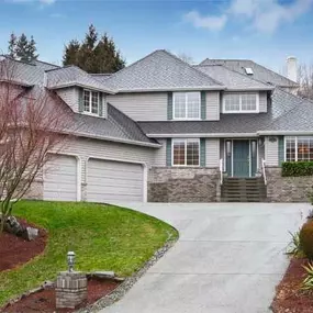 Whether it's time to update and refresh the look of your home or you're dealing with damage from a recent storm, we'll work with you to find the best exterior solutions for your home and best siding, window, or gutter products to meet your needs.