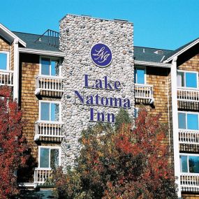 Lake Natoma Inn