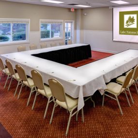 Lake Natoma Inn Meeting Room