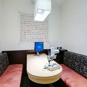 Diamond Viewing Room