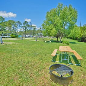 Bild von Whispering Pines Campground