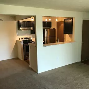 Gettysburg Square Apartment Kitchen & Living Room