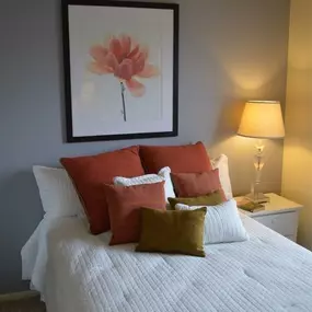 Gettysburg Square Apartment Bedroom