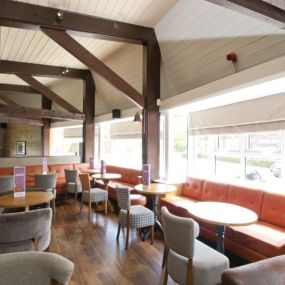 Bagle Brook Beefeater restaurant interior