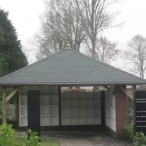 Met urnenveld en columbarium