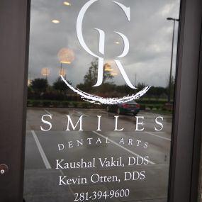 Bild von CR Smiles Dental Arts