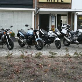 Bild von HIPPE Amstelveen Auto- en Motorrijschool