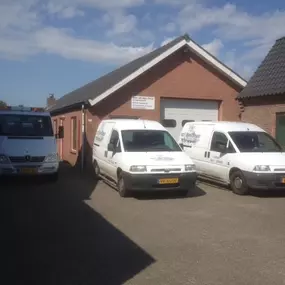 Oever Autobedrijf Van den Oever