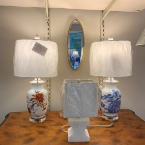 Bild von B & B Lamps and Shades