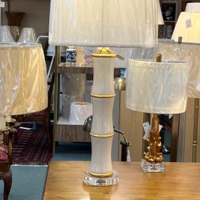 Bild von B & B Lamps and Shades