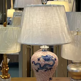 Bild von B & B Lamps and Shades