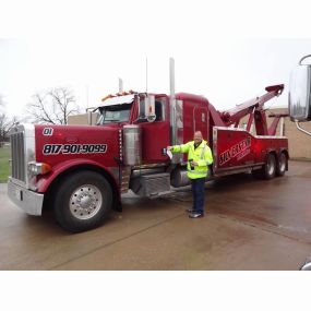 Silverstar Wrecker (817) 901-9099
1825 Banks Dr. Weatherford, TX 76087
http://silverstarwrecker.com