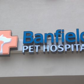 Banfield Pet Hospital® - Fort Wayne