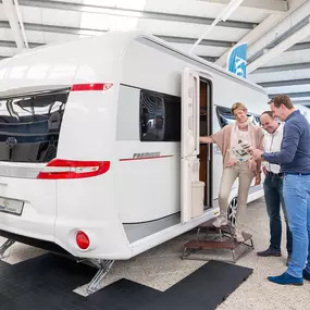 Knobben Caravans BV